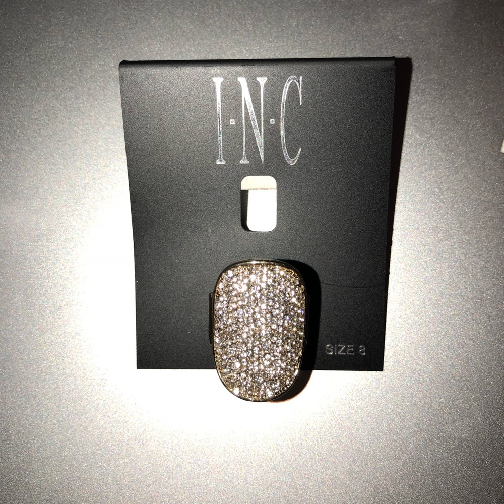 Ring - Picture 2 of 2